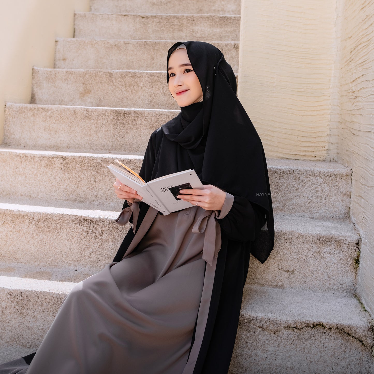 Sameera Abaya – Black Stone