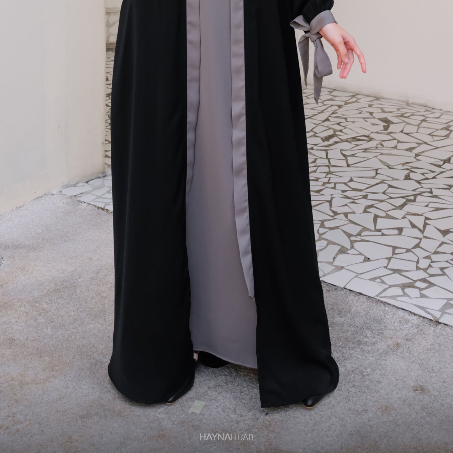 Sameera Abaya – Black Stone