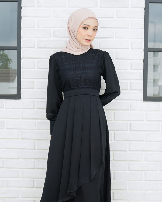 Alleia Dress – Black