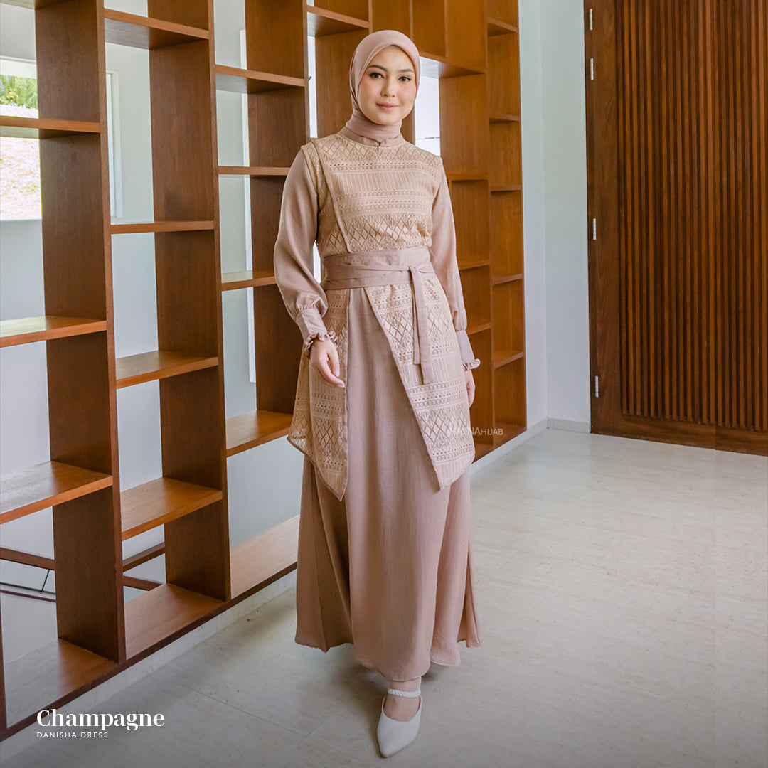 Danisha Dress – Champagne