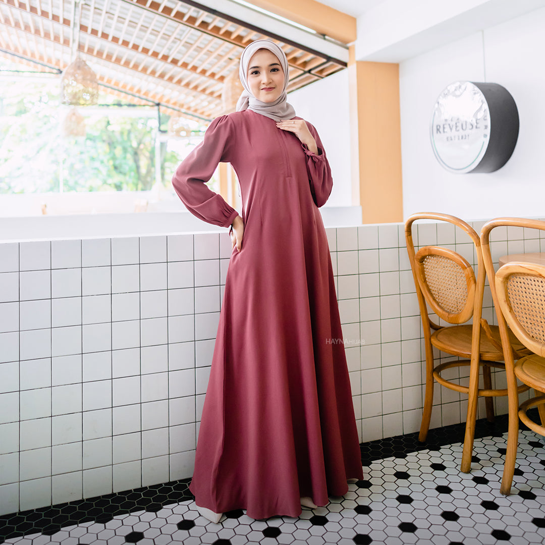 Slavia Dress - Mesa Rose
