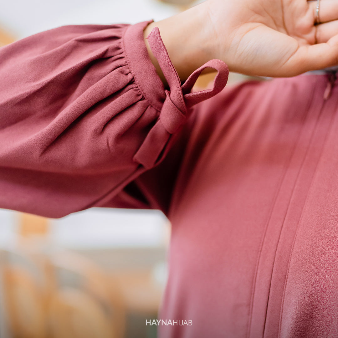 Slavia Dress - Mesa Rose