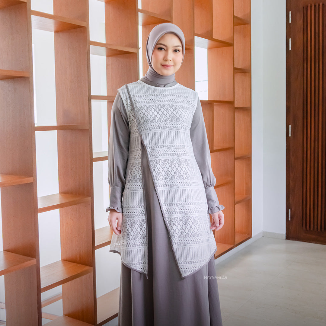 Danisha Dress – Ultimate Grey
