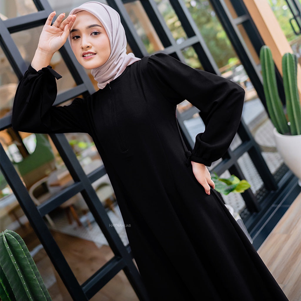 Slavia Dress - Black
