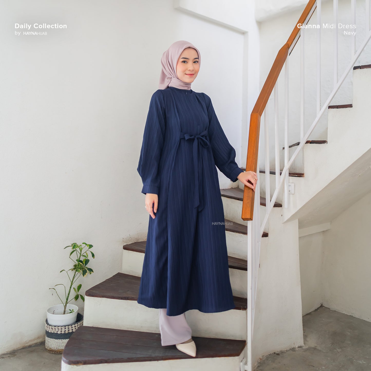 Gianna Midi Dress - Navy