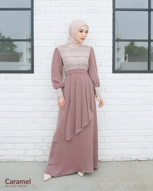 Alleia Dress – Caramel